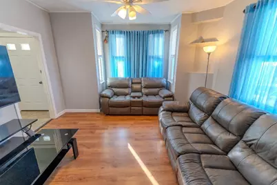 14 Warnock St, Lowell, MA 01852 - Photo 5