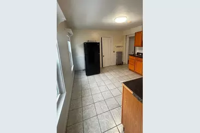 323 Arlington St #2, Watertown, MA 02472 - Photo 3