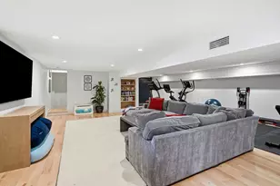 241 Daggett Ave, Tisbury, MA 02568 - Photo 37