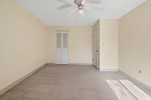 5 Washington St, Reading, MA 01867 - Photo 11