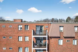 5 Washington St, Reading, MA 01867 - Photo 1