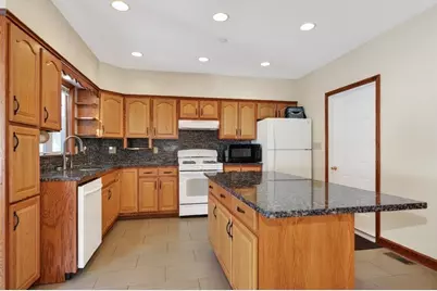 1-2-3-4 Glendale Rd, Hudson, MA 01749 - Photo 11