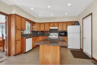 1-2-3-4 Glendale Rd, Hudson, MA 01749 - Photo 9