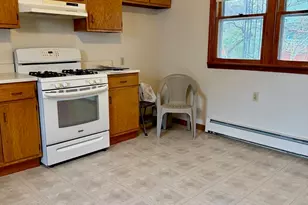 43 Aborn St, Peabody, MA 01960 - Photo 3