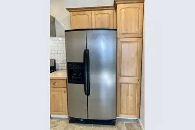 49 Linden St #2, Fall River, MA 02720 - Photo 3