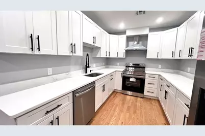 585 Washington St #202, Quincy, MA 02169 - Photo 3