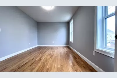 585 Washington St #202, Quincy, MA 02169 - Photo 9