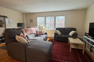 31 Hammond Pond Pkwy, Boston, MA 02467 - Photo 9