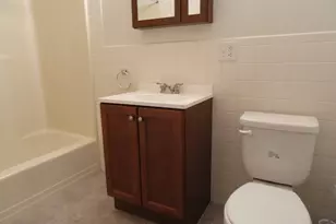 39 Paris St, Medford, MA 02155 - Photo 7