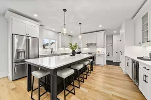 6 Callahan Dr, Woburn, MA 01801 - Photo 11