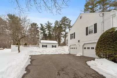 12 Heritage Lane, Lynnfield, MA 01940 - Photo 3