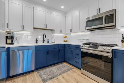 1721 Centre St #303, Boston, MA 02132 - Photo 3