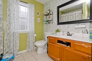 44 Naismith St, Springfield, MA 01104 - Photo 23