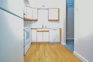 10 Pleasant St, Lynn, MA 01902 - Photo 15