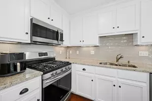 82 Pleasant St, Medfield, MA 02052 - Photo 9