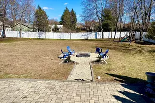 82 Pleasant St, Medfield, MA 02052 - Photo 5