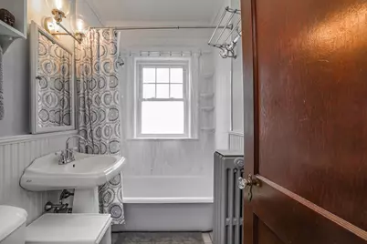 158 Durnell Ave, Boston, MA 02131 - Photo 15