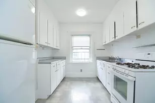 923 Beacon St, Boston, MA 02215 - Photo 1