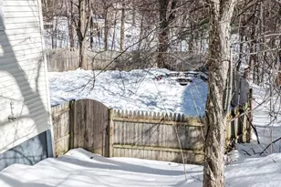 242 Pleasant St, Leominster, MA 01453 - Photo 7