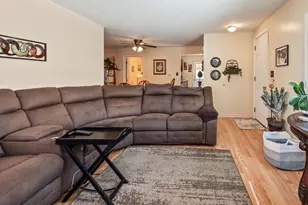 242 Pleasant St, Leominster, MA 01453 - Photo 23