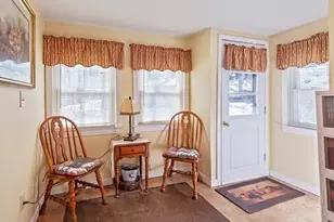 242 Pleasant St, Leominster, MA 01453 - Photo 15