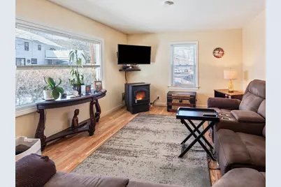 242 Pleasant Street, Leominster, MA 01453 - Photo 21