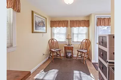 242 Pleasant Street, Leominster, MA 01453 - Photo 9