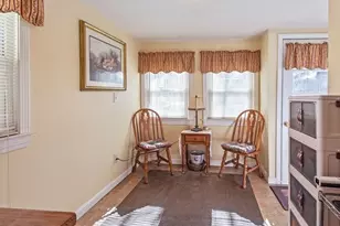 242 Pleasant St, Leominster, MA 01453 - Photo 9