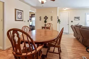 242 Pleasant St, Leominster, MA 01453 - Photo 17