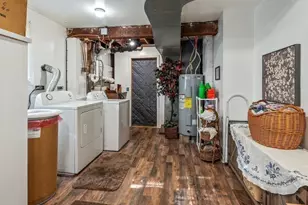 242 Pleasant St, Leominster, MA 01453 - Photo 25