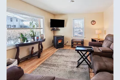 242 Pleasant Street, Leominster, MA 01453 - Photo 21