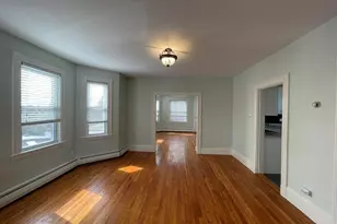 6 Lexington St, Newton, MA 02465 - Photo 13