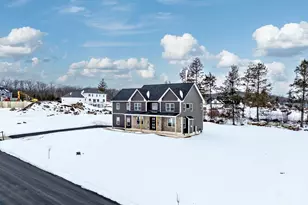 44 Balsam Hl Rd, Ludlow, MA 01056 - Photo 3