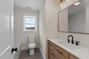 20 Mt Pleasant St, Dracut, MA 01826 - Photo 23