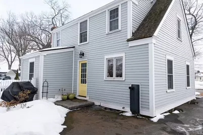 115 Grove St, West Springfield, MA 01089 - Photo 33