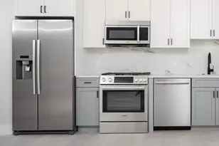 425 Border St, Boston, MA 02128 - Photo 3