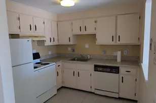 20 Williamsburg Ct, Shrewsbury, MA 01545 - Photo 3