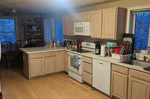 43 Juniper St, Billerica, MA 01862 - Photo 3