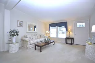 5 Country Dr, Bridgewater, MA 02324 - Photo 7