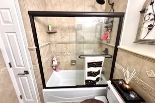 311 Pawtucket Blvd, Lowell, MA 01854 - Photo 9