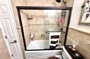 311 Pawtucket Blvd, Lowell, MA 01854 - Photo 11