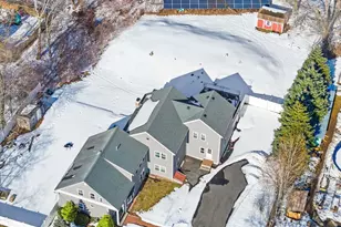 463 Pleasant St, Bridgewater, MA 02333 - Photo 33