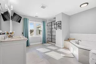 463 Pleasant St, Bridgewater, MA 02333 - Photo 29