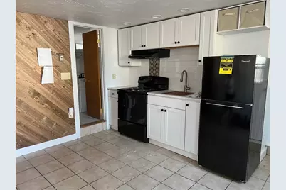 76 Lowell St #B, Peabody, MA 01960 - Photo 5