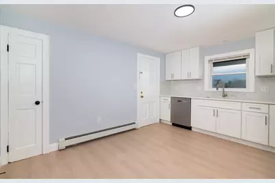 7 Langley Cir #4, Quincy, MA 02170 - Photo 5