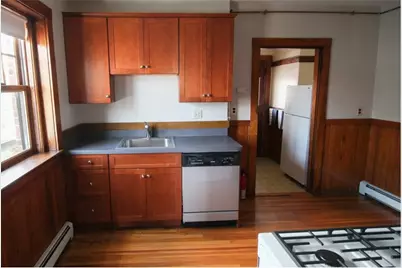 7 Linden St #2, Brookline, MA 02445 - Photo 9