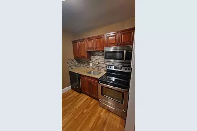 195 Thomas Burgin Pkwy #301, Quincy, MA 02169 - Photo 5