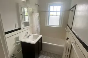 195 Thomas Burgin Pkwy, Quincy, MA 02169 - Photo 15