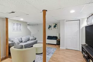 30 W Hill Rd, Springfield, MA 01109 - Photo 25