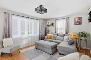 30 W Hill Rd, Springfield, MA 01109 - Photo 3